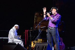 Tim Eriksen & Omar Sosa - foto Yvett Stránská_5