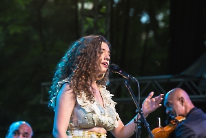Júlia Kozáková & Manuša_1