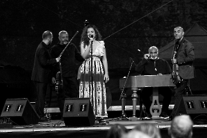 Júlia Kozáková & Manuša, foto Barka Fabiánová_3