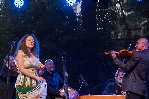 Júlia Kozáková & Manuša, foto Yvetta Stránská_1