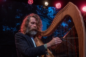 Liam Ó Maonlaí & Katka García - foto Yvetta Stránská_3