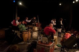 21. 7. 2012 "SLAVNOSTNÍ OTEVŘENÍ FOLKOVÝCH PRÁZDNIN - BITTOVÁ &amp; BITTI"