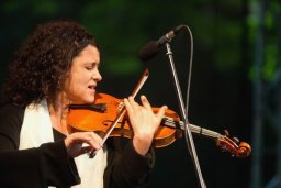 21. 7. 2012 "SLAVNOSTNÍ OTEVŘENÍ FOLKOVÝCH PRÁZDNIN - BITTOVÁ &amp; BITTI"