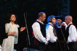 21. 7. 2012 "SLAVNOSTNÍ OTEVŘENÍ FOLKOVÝCH PRÁZDNIN - BITTOVÁ &amp; BITTI"