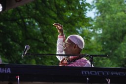 Omar Sosa &amp; Seckou Keita &amp; Gustavo Ovalles - foto Ivan Prokop